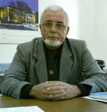 Prof. Ivan Bochev o'z ofisida.jpg
