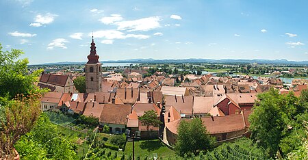 ไฟล์:Ptuj_panorama_01.jpg