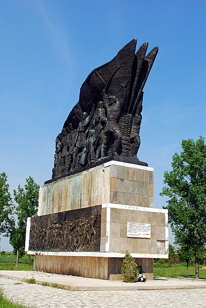 File:RO OT Corabia 1877 war monument.jpg