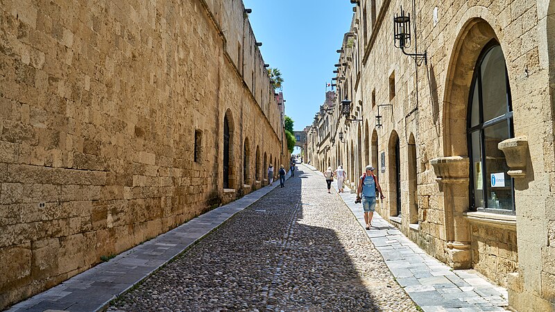 File:Rhodos, Street of the Knights 02.jpg