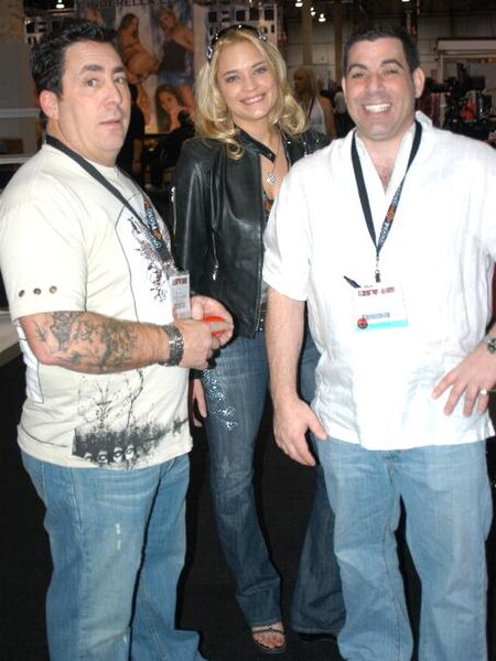 File:Rob Spallone, Leah, Mike Barbella at AEE 2007.jpg