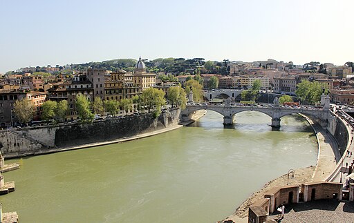 512px-Roma_And%C4%9Blsk%C3%BD_hrad_view_6.jpg