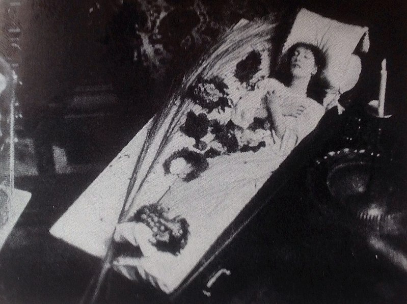 File:Sarah Bernhardt's coffin 1873.jpg