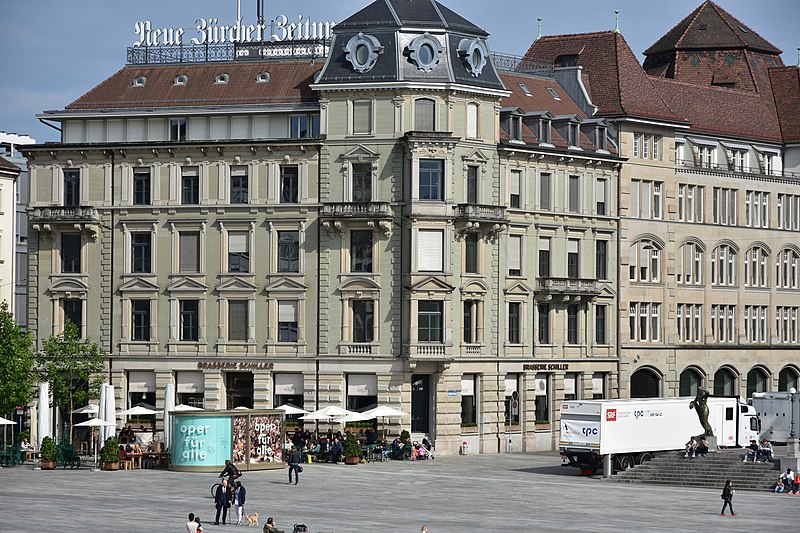 File:Sechseläutenplatz - NZZ - Utoquai Zürich 2015-06-21 17-16-18.JPG