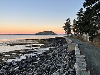 <span class="mw-page-title-main">Shore Path</span> Coastal path in Maine, USA