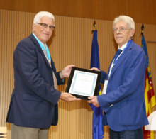 Silvano Martello riceve l'EURO Gold Medal Award da Luk Van Wassenhove