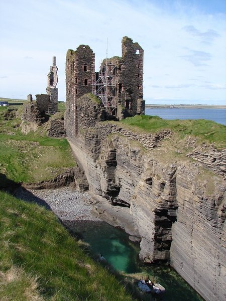 File:Sinclair Girnigoe Castle - geograph.org.uk - 1542318.jpg