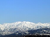 黒部市から見た白馬岳、白馬鑓ヶ岳