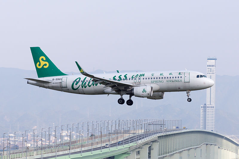 File:Spring Airlines, 9C8527, Airbus A320-214, B-9965, Arrived from Jinjiang, Kansai Airport (17000492680).jpg