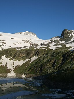 Vy från öst.