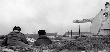 Т-34 на дальних подступах к столице, в районе Волоколамского шоссе, Западный фронт. Ноябрь 1941 года