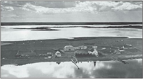 The Roman Catholic mission and residential school in Beauval, Saskatchewan. Deschâtelets Archives.