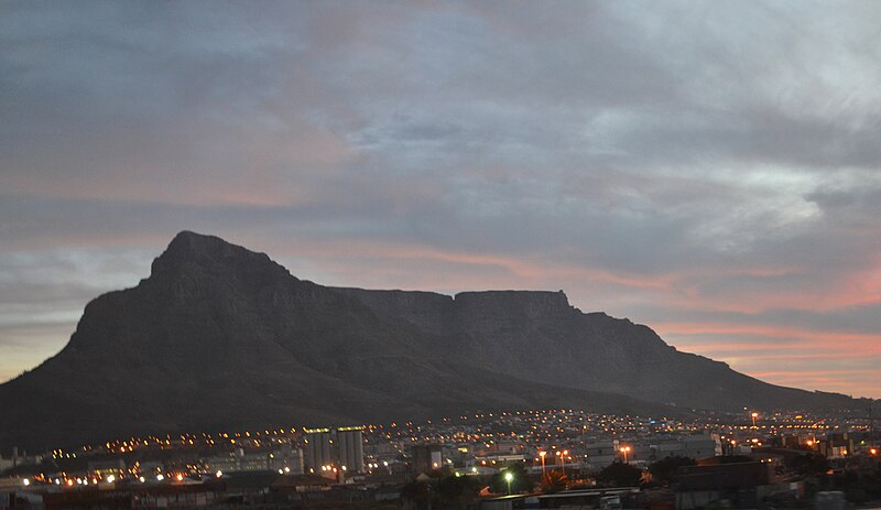 File:Table Mountain, Cape Town. Official 7 new Wonder of Nature. 6.JPG