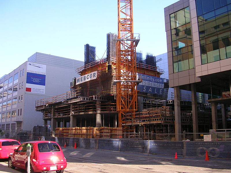 File:The Infinity (300 Spear Street) tower II beginning to rise. The Spear Street midrise is on the right.JPG