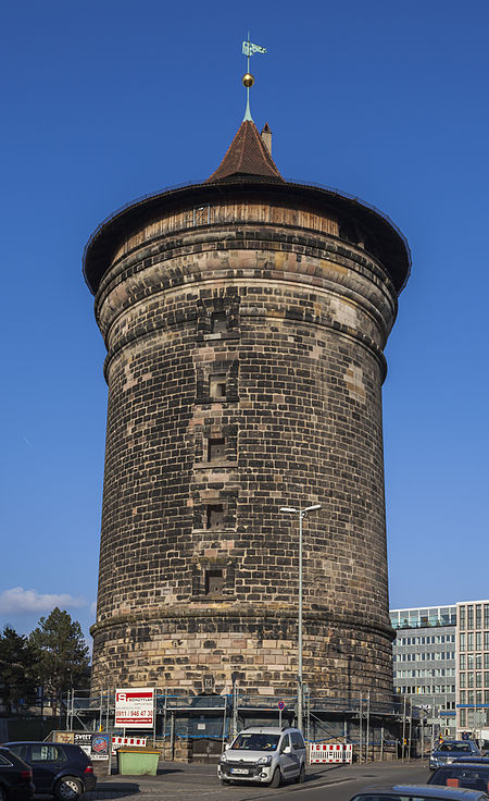 Torre Laufer, Núremberg, Alemania, 2013 03 16, DD 01