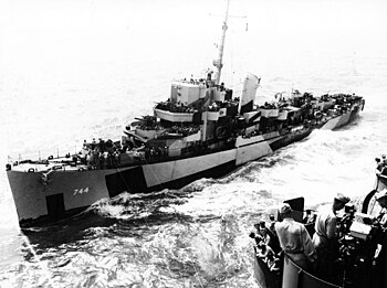 Destroyer escort USS Kyne (Cannon class) USS Kyne (DE-744) underway in the Pacific Ocean, in June 1945 (80-G-379052).jpg