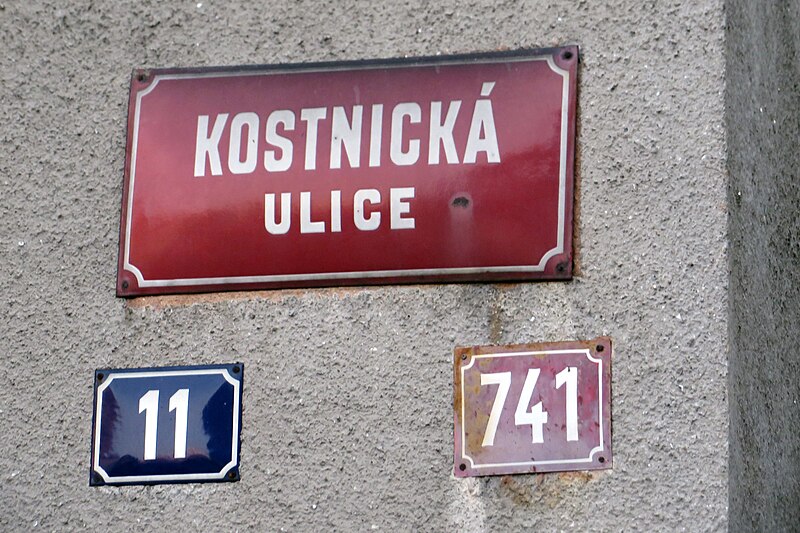 File:Ulice Kostnická, Poděbrady.jpg