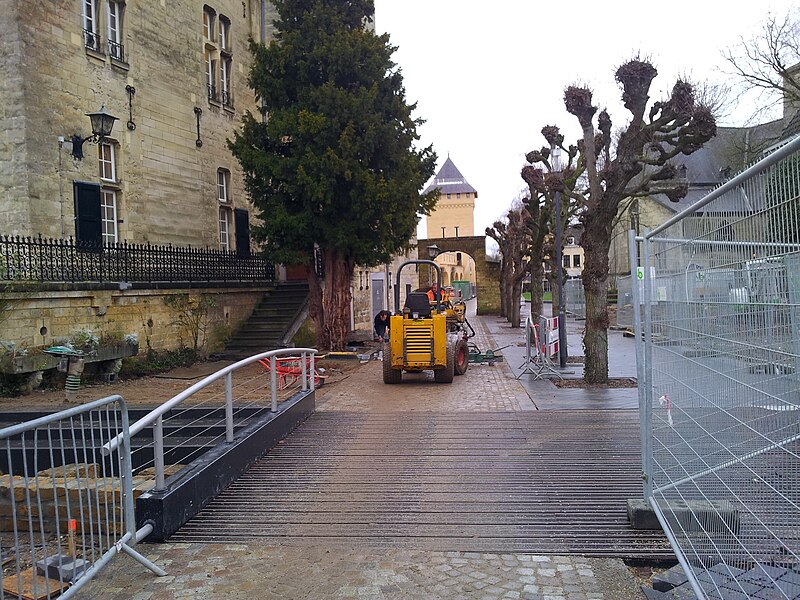 File:Valkenburg (L), reconstructie Halderpark, januari 2015-11.jpg