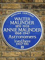 WALTER MAUNDER 1851-1928 ANNIE MAUNDER 1868-1947 Astronomers lived here 1907-1911.jpg