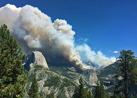 The Meadow Fire burns in Little Yosemite Valley, 2014