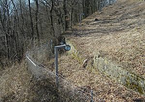 Siebengebirge Petersberg: Geographische Lage, Geschichte, Ausstattung