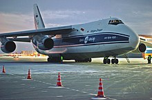 Transportflugzeug Antonow An-124 auf dem Flughafen Sabetta