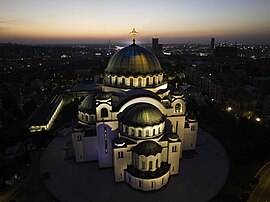 L'église Saint-Sava de Belgrade. (définition réelle 5 272 × 3 948)