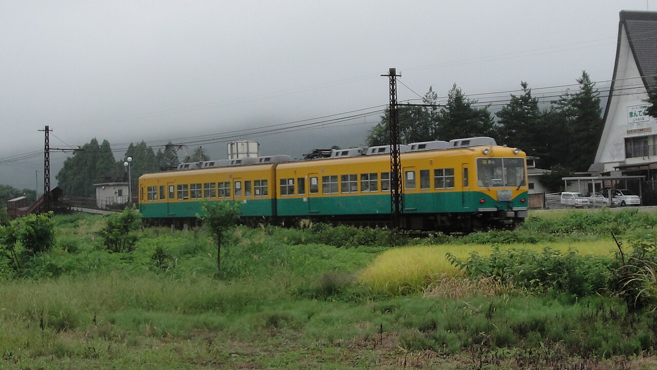 File 富山地方鉄道立山線車両 Jpg 维基百科 自由的百科全书