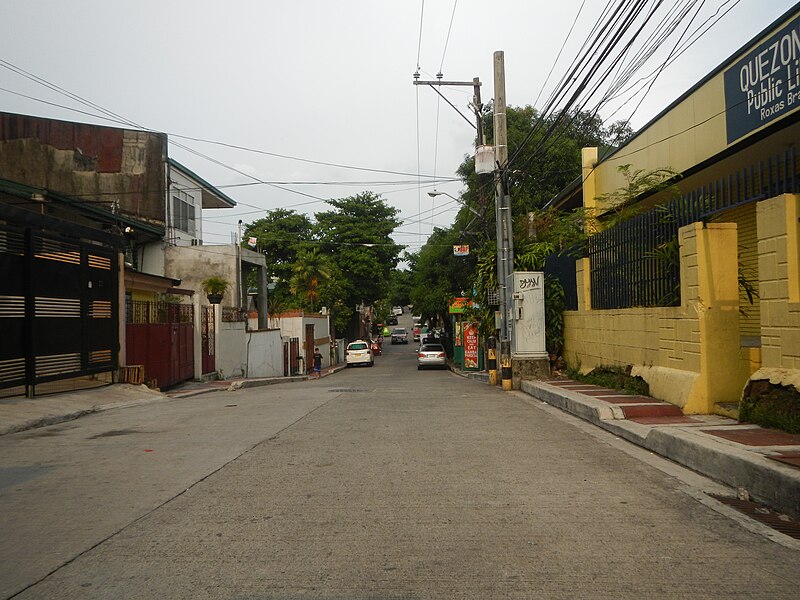 File:0090jfBarangays Roxas Araneta Quezon Avenue City River Bridgefvf 15.jpg