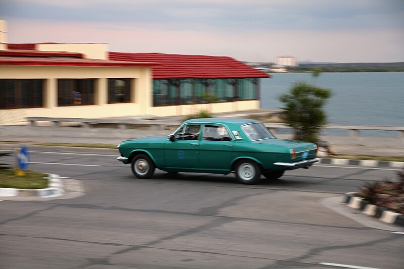 File:012 Volga Soviet oldtimer car in Cienfuegos, Cuba.jpg