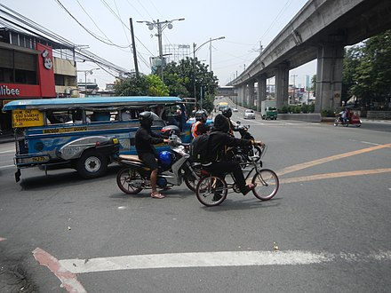 Motorcycles first at traffic lights!