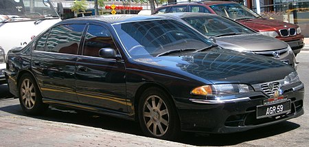 Fail:2003-2010 Proton Perdana Executive V6 in Petaling Jaya, Malaysia (01).jpg