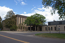 Medtronic's original headquarters in St. Anthony, Minnesota 2012-0907-OldMedtronicHQ.jpg