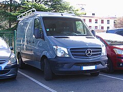 Front view (from the right) of the van.