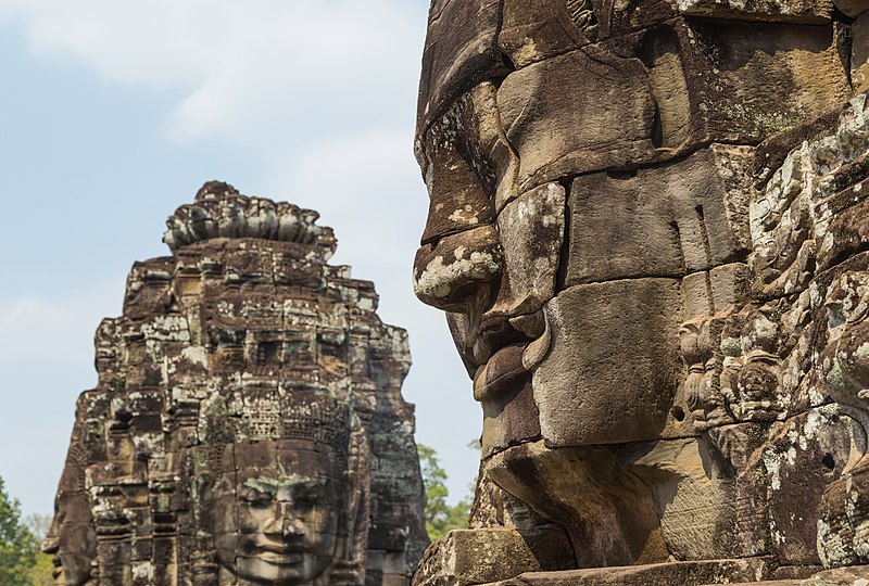 File:2016 Angkor, Angkor Thom, Bajon (47).jpg