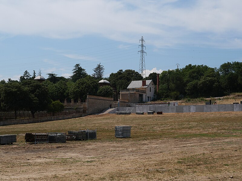 File:20220606 - Château d'Aubiry - Travaux sans permis 01.jpg