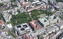 Aerial image of Alter Botanischer Garten Munich.jpg