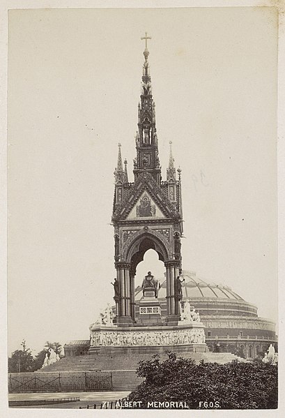 File:Albert Memorial in Londen Albert Memorial (titel op object), RP-F-F01212-14-2.jpg