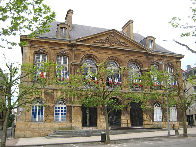 Fréiert Stadhaus zu Lonkech