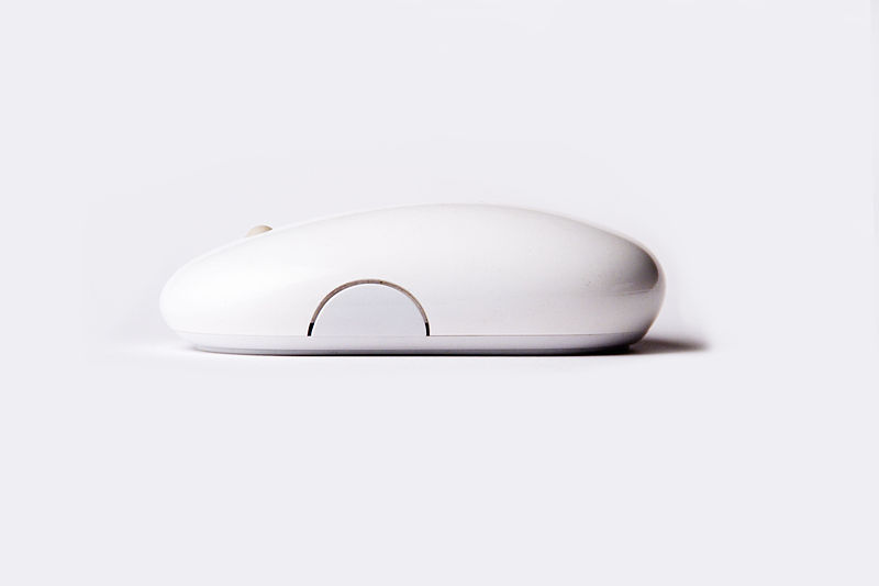 File:Apple Mighty Mouse Side Orthogonal View.jpg