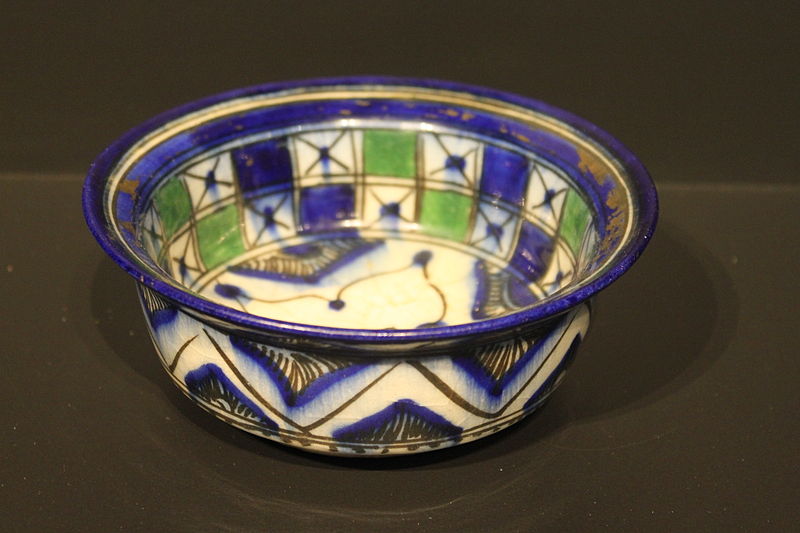 File:Ariana museum -islamic pottery - Bol a henné - Meybod (Iran) - 1914 -.JPG