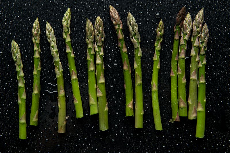 File:Asparagus (4591573261).jpg