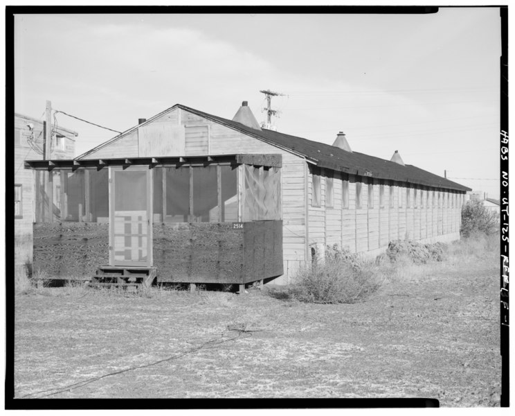 File:BUILDING NO. 2514, AIRMEN'S DORMITORY, LOOKING NORTHEAST - Wendover Air Force Base, Airmen's Dormitory, South of Interstate 80, Wendover, Tooele County, UT HABS UTAH,23-WEN,2BF-1.tif