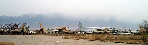 Аэропорты средней азии. Аэропорт Баграм в Афганистане. Аэродром Баграм Афганистан. Авиабаза Баграм Афганистан. Авиабаза Баграм Афганистан 1979.