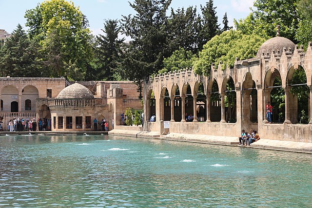 Abraham's pool heritage site near Urfa in Turkey, an alternative candidate city for Ur Kaśdīm