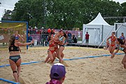 Deutsch: Beachhandball bei den Olympischen Jugendspielen 2018; Tag 5, 10. November 2018; Mädchen, Hauptrunde - Ungarn-Paraguay 2:0 English: Beach handball at the 2018 Summer Youth Olympics at 11 October 2018 – Girls Main Round – Hungary-Paraguay 2:0