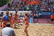 Deutsch: Beachhandball bei den Olympischen Jugendspielen 2018 in Buenos Aires; Tag 7, 13. Oktober 2018; Mädchen, Halbfinale – Niederlande-Kroatien 0:2 English: Beach handball at the 2018 Summer Youth Olympics in Buenos Aires at 13 October 2018 – Girls Semifinal – Netherlands-Croatia 0:2 Español: Handball de playa en los Juegos Olimpicos de la Juventud Buenos Aires 2018 en 13 de octubre de 2018 – Semifinales Femeninas - Países Bajos-Croacia 0:2