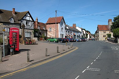 How to get to Bidford on Avon with public transport- About the place