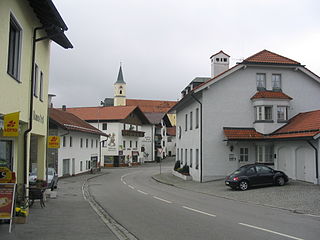 <span class="mw-page-title-main">Bischofsmais</span> Municipality in Bavaria, Germany