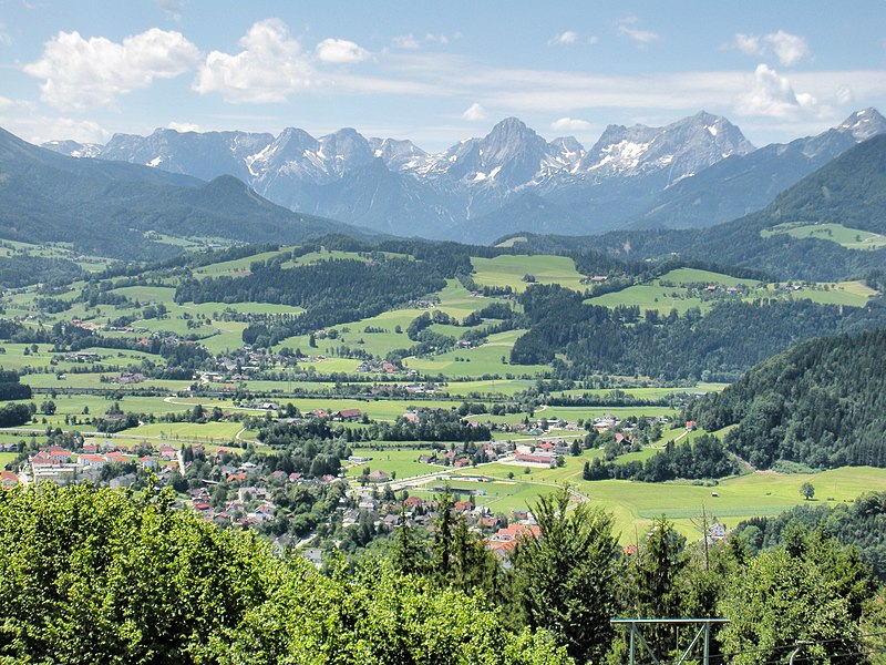 File:Blick-auf-Windischgarsten.jpg